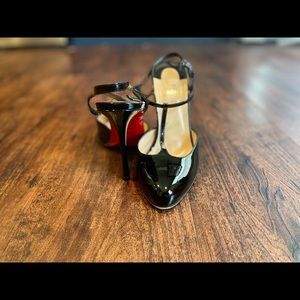 Christian Louboutin Mary Jane heels. Size 38!